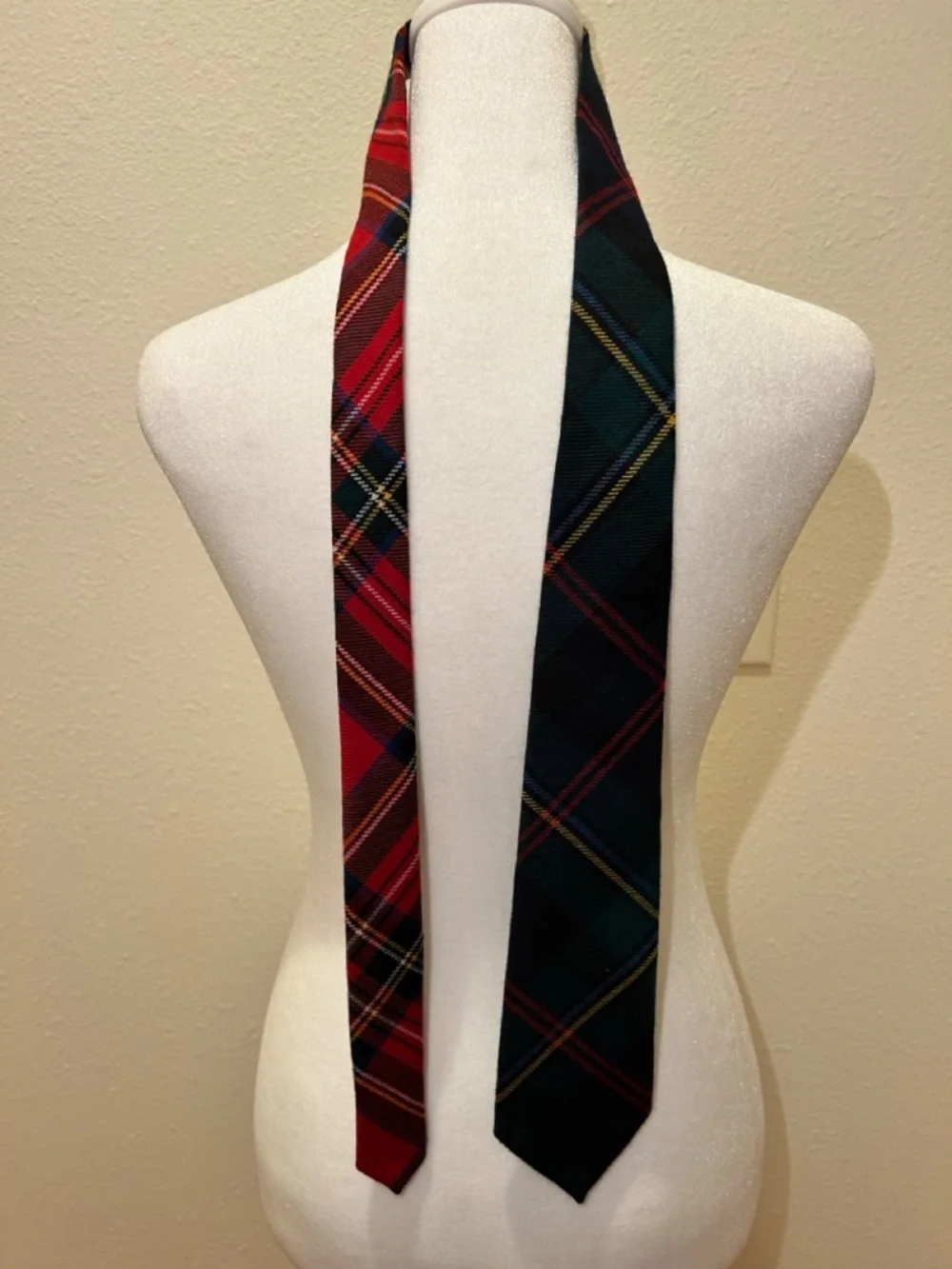 Polo Ralph Lauren Boys Plaid Tie Like New Classic Preppy